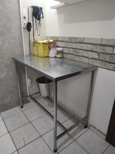 Mesa Cirúrgica Veterinária em Inox