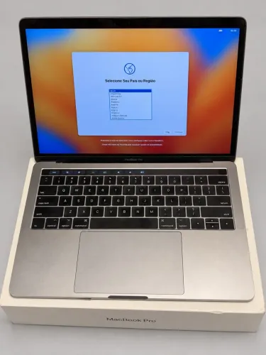 MacBook Pro 13 2017, i5, 8 GB/256 GB com Touch Bar