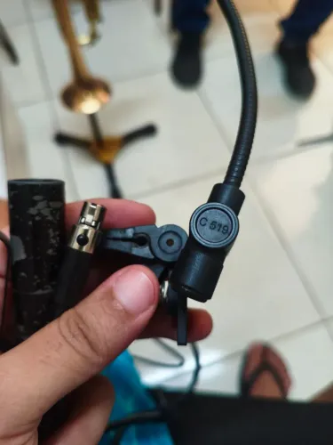 Microfone AKG C519