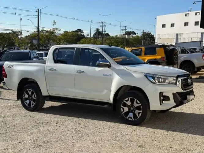 Toyota Hilux CD SRX 4X4 2.8 TDI 16V Diesel Aut. 2020