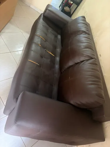 Sofá de couro 