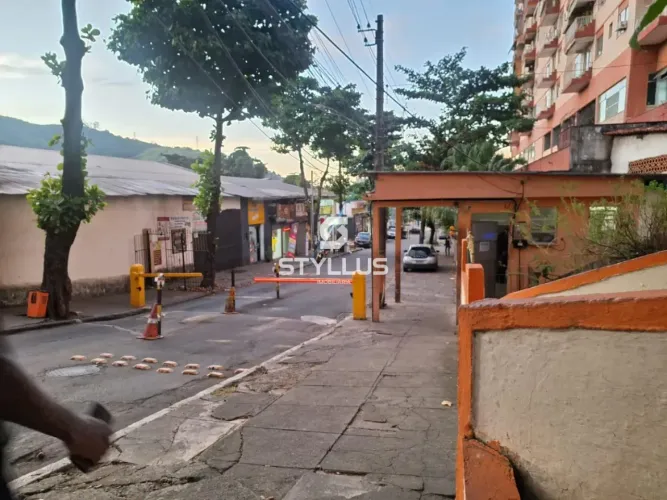 Apartamento Térreo Reformado com 2 Quartos e Lazer Completo em Tomás Coelho! RO01X