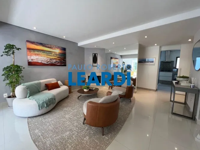 CASA EM CONDOMÍNIO - TAMBORÉ - SP