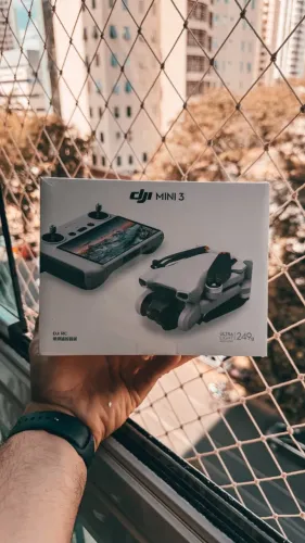 Drone DJi mini 3 standart controle com tela NOVO- Pra vender Hoje