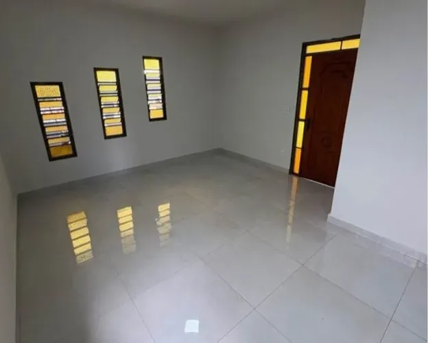 Casa à venda no bairro Osvaldo Rezende em Uberlândia