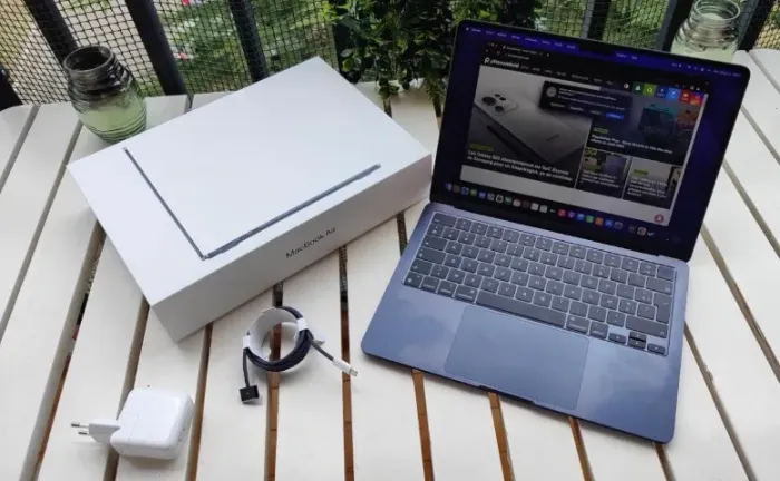MacBook Air M2 Midnight (Azul Escuro) ? Extremamante novo ! Aparelho completo!
