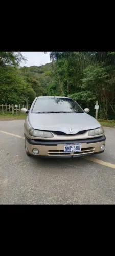 Renault Laguna Nevada RT/ RXE 2.0s 16V 1999