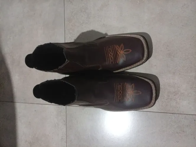 Bota masculina