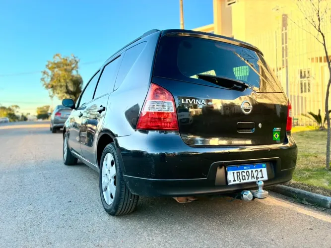 Nissan Livina S 1.8 16V Flex Fuel Aut. 2010