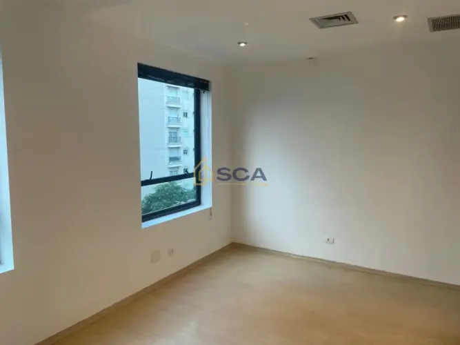 Conjunto Comercial com 2 Salas e 1 Vaga para Locação nos Jardins (30 m²)