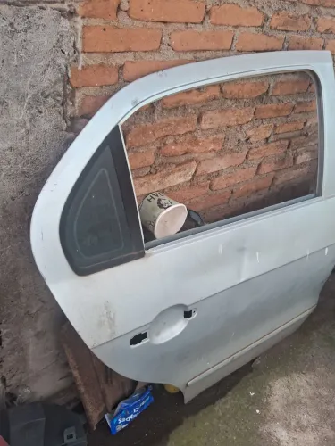 Porta do golg5 as duas lado direito e a tampa traseira tem que recuperar