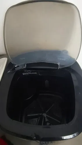 Tanquinho de lavar roupa