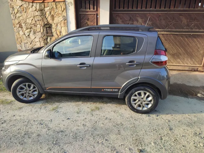 Fiat Mobi Trekking 1.0 Flex 5P 2024
