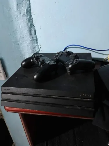 Vendo ps4pro com defeito no cooler