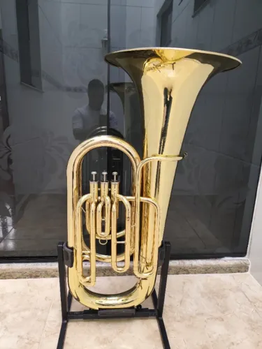 Tuba 4/4 Weril Cruzeiro em dó - Laqueada R$6.500 - Aceito trocas - Parcelo 21x