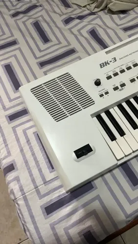 TECLADO ARRANJADOR ROLAND BK-3 ? 61 TECLAS