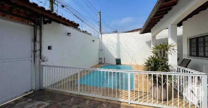 Casa com 3 dormitórios, piscina e edícula à venda no Savoy em Itanhaém