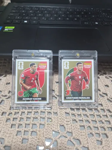 Vendo figurinha do Cristiano Ronaldo dourada