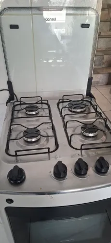 Vende- se fogão forno excelente uma boca com defeito