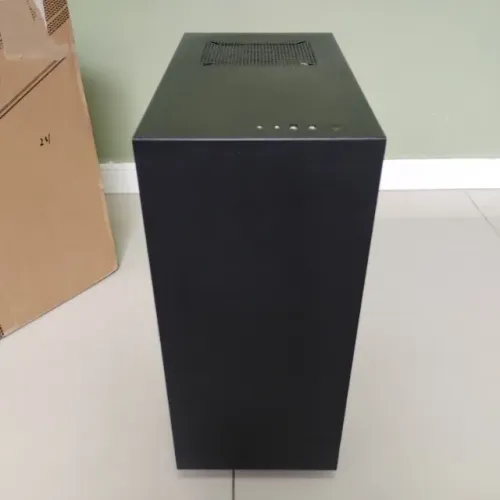 GABINETE ATX NZXT H500 PARA COMPUTADOR