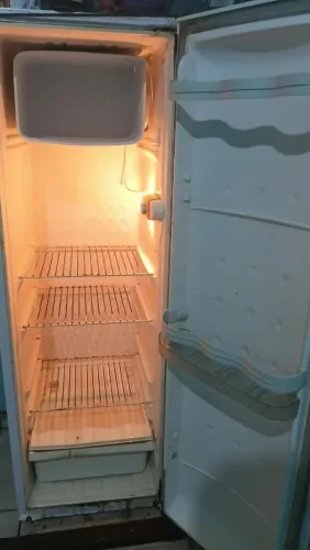 Geladeira em ótimo estado