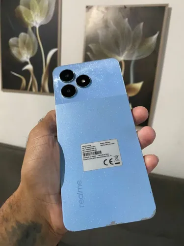 Realme note 50