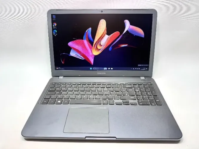 Notebook Samsung Core i7 8gb Memoria Ram Ddr4 Placa de Video 2Gb 120Gb Ssd Garantia 12x no