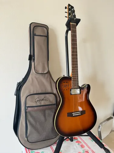 Godin Ultra A6 Impecável !
