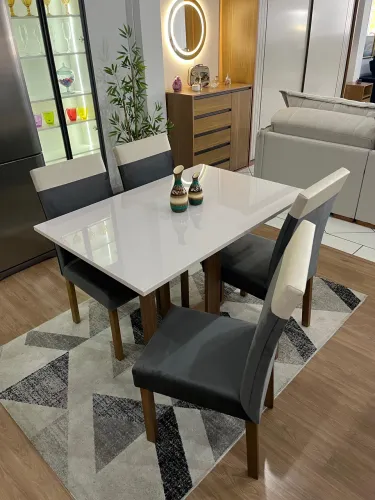 Mesa tampo vidro off white + 4 cadeiras