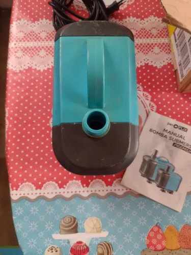 Bomba submersa aquário ou lagos ornamentais