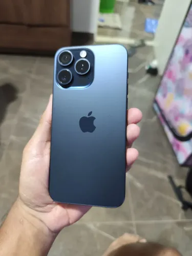 iPhone 15 Pro Max 512GB + carregador original Baseus GaN5 + 2 película crystal armor