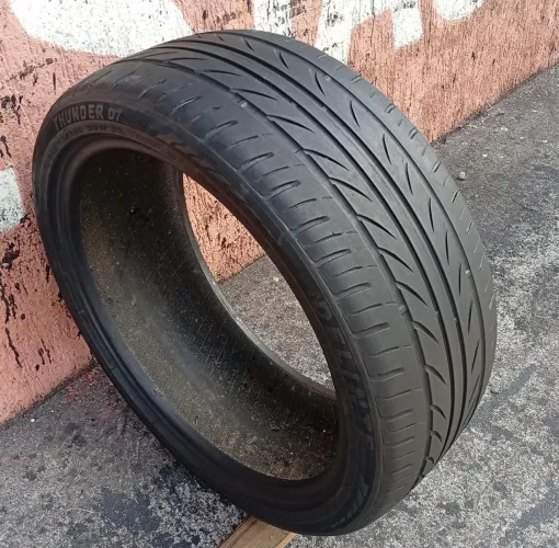 Pneu 245/40 aro 20 Delinte