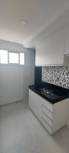 Apartamento de 2 Quartos - Bairro Cocal