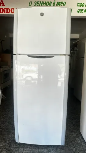 Geladeira grande funcionando perfeitamente