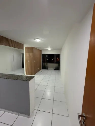 ALUGO Apartamento Nascente e Ventilado c/ Varanda 3 Quartos s/ 1 suíte na Serraria, Mace