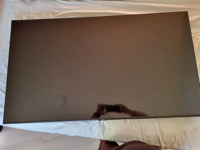 TV Samsung TU8000 50 Polegadas com defeito