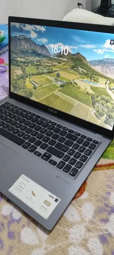 Asus x515 236 GB, 4 de RAM i3 de 10 geração com tela de 15.6 polegadas