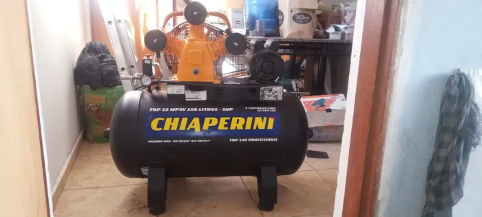 Compressor chiaperini 150 LT 3 meses de uso, já vem coma Caixa de disjuntores e os pés!
