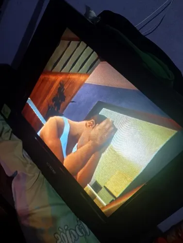 Vendo uma TV de tubo