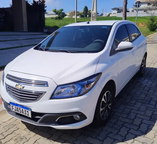 Chevrolet Onix Hatch LTZ 1.4 8V Flex Power Mec. 4P 2014