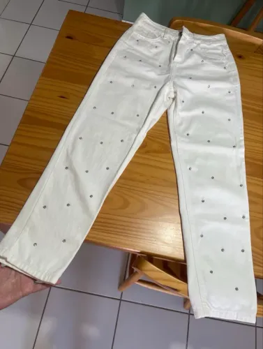 Calça jeans branca com brilhos C&A 36