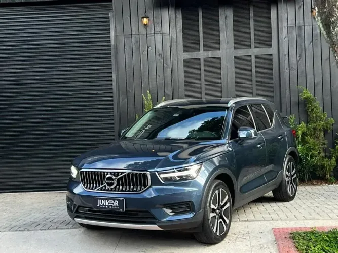 Volvo XC40 XC 40 T-5 Híbrido Momentum 1.5 262cv 2021