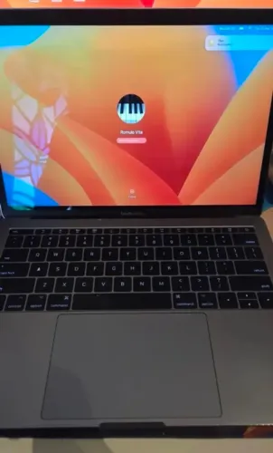 Macbook Pro i5, 8gb e 256ssd