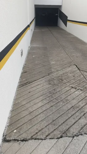 vaga de serviço de servente ou pedreiro