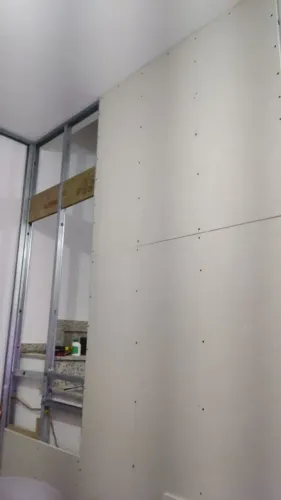 Gesseiro drywall.