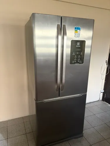 Geladeira Electrolux frostfree 2 portas