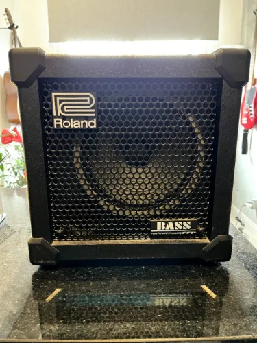 Amplificador para Baixo Roland CUBE-20XL Bass