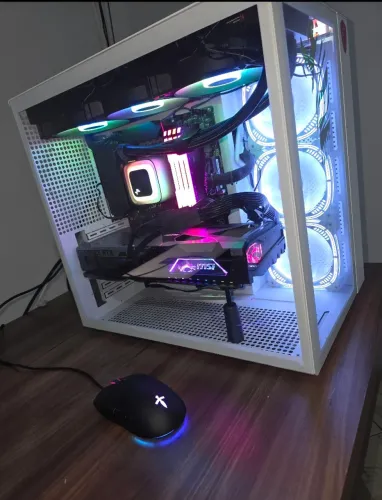 PC GAMER 