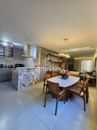 Casa com varanda gourmet e jacuzzi no Setor Vale do Araguaia - Goiânia GO