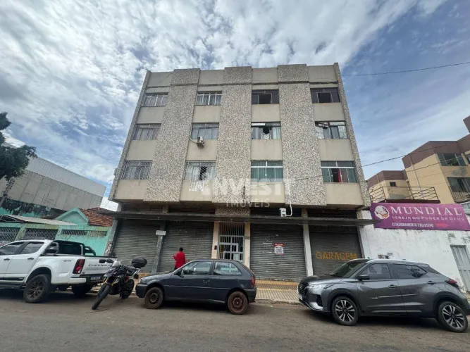 Apartamento com 3 dormitórios para alugar, 98 m² por R$ 1.785,00/mês - Setor Central - Goi